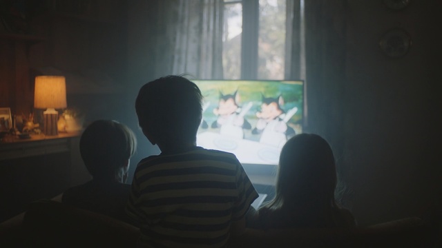 Video Reference: Light, Room, Sky, Design, Photography, Technology, Adaptation, Electronic device, Darkness, Visual arts, Person