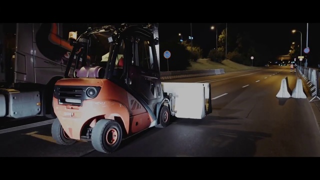 Video Reference: Land vehicle, Vehicle, Motor vehicle, Automotive design, Mode of transport, Car, Forklift truck, Wheel, Automotive wheel system, Commercial vehicle