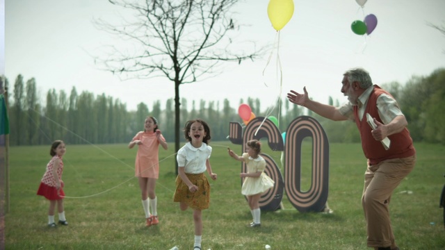 Video Reference: Play, Fun, Child, Recreation, Leisure, Games, Balloon, Happy, Animation