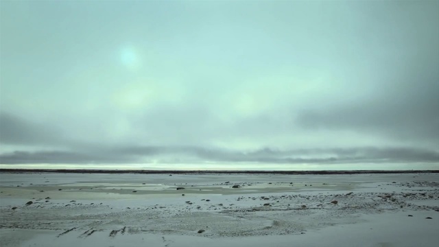 Video Reference: Sky, Sea, Horizon, Natural environment, Ocean, Mudflat, Atmospheric phenomenon, Shore, Calm, Cloud