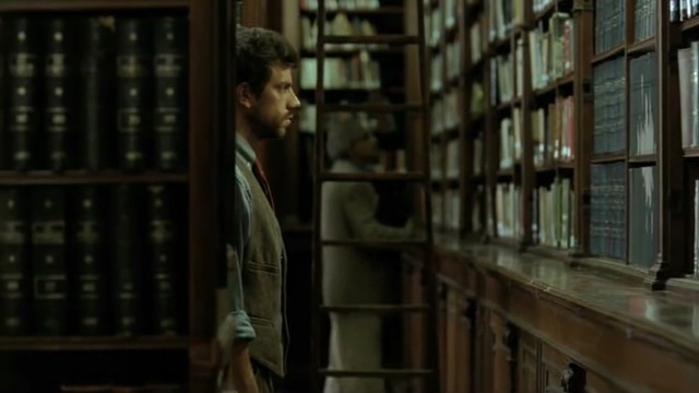 Video Reference: library, building, public library, inventory, bookcase, window