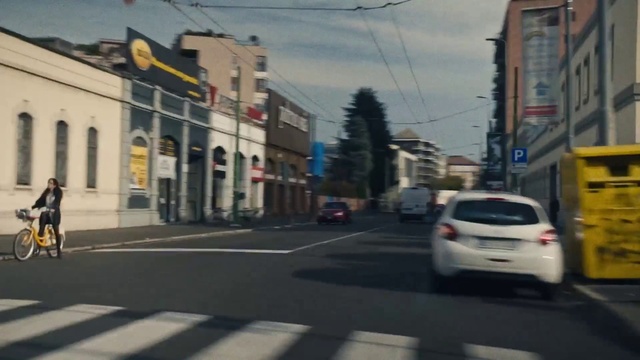 Video Reference: Road, Lane, Mode of transport, Street, Vehicle, Urban area, Neighbourhood, Transport, Car, Town