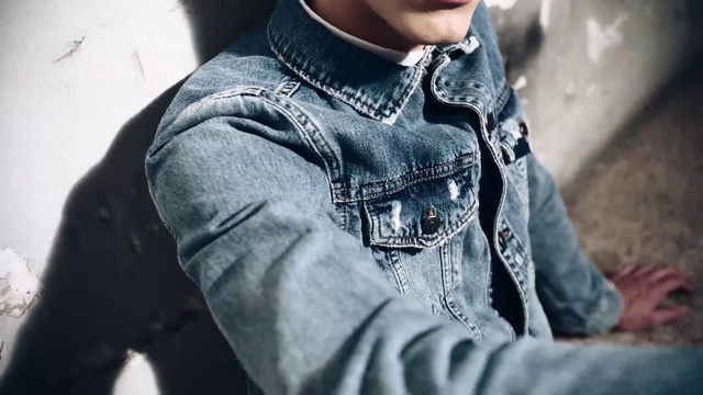 Video Reference: Denim, Jeans, Cool, Fashion, Street fashion, Eyewear, Jacket, Outerwear, Arm, Textile