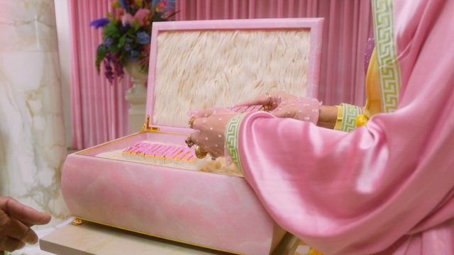 Video Reference: Pink, Product, Bed, Furniture, Infant bed, Room, Textile, Bed sheet, Interior design, Baby Products, Person