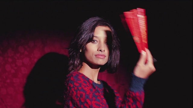 Video Reference: Hair, Red, Lip, Beauty, Lady, Pink, Long hair, Photography, Brown hair, Photo shoot