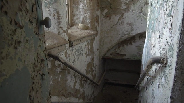 Video Reference: ruins, bunker