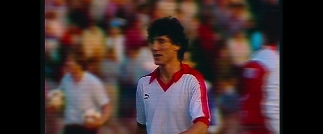 Video Reference: Player, Fun, Soccer player, Football player, Team sport, Sports equipment, Gesture, Sports