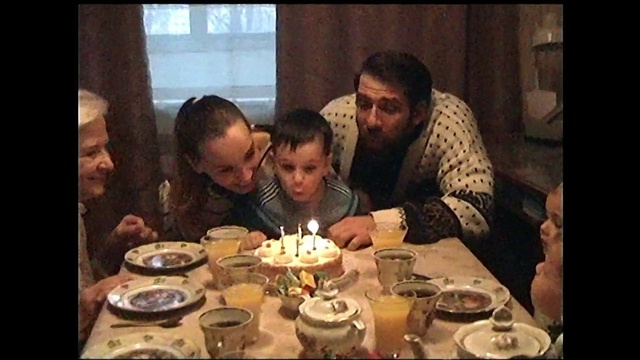 Video Reference: Meal, Eating, Dinner, Supper, Human, Food, Conversation, Lunch, Dish, Cuisine