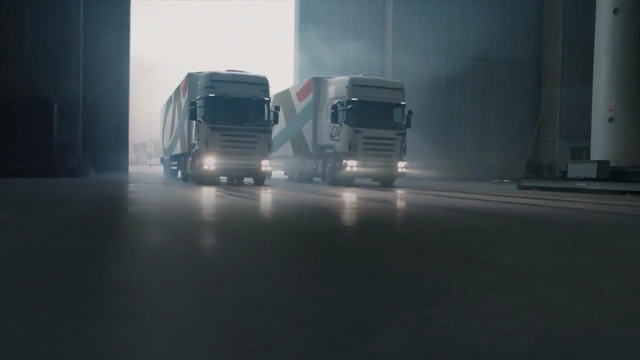 Video Reference: Transport, Mode of transport, Commercial vehicle, Atmospheric phenomenon, trailer truck, Vehicle, Sky, Freight transport, Truck, Automotive exterior