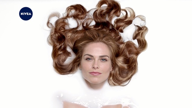 Video Reference: hair, beauty, human hair color, hairstyle, forehead, hair coloring, long hair, ringlet, brown hair, girl, Person