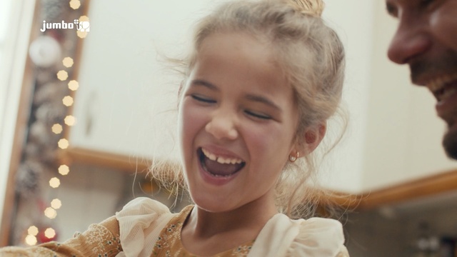 Video Reference: hair, facial expression, skin, smile, girl, emotion, hairstyle, fun, laughter, happiness, Person