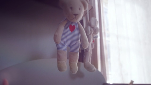 Video Reference: pink, skin, human hair color, hand, girl, child, light, snapshot, standing, finger, Person