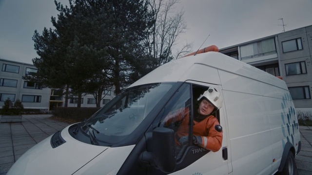 Video Reference: Vehicle, Car, Transport, Automotive exterior, RV, Tree, Photography, Van, Snow, Vehicle door