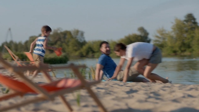 Video Reference: Fun, Vacation, Leisure, Recreation, Summer, Tourism, Beach, Sand, Play, Person