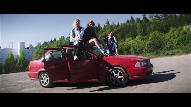 Video Reference: car, vehicle, mode of transport, family car, automotive design, city car, automotive exterior, vehicle registration plate, mid size car, compact car