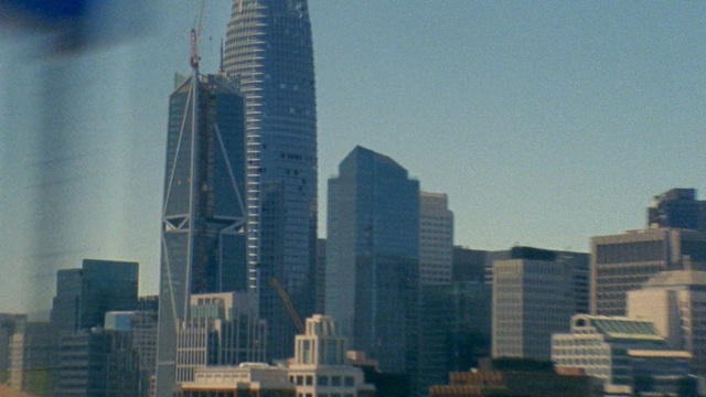 Video Reference: City, Metropolitan area, Skyscraper, Metropolis, Urban area, Tower block, Cityscape, Skyline, Daytime, Human settlement
