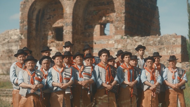 Video Reference: tourism, travel, archaeological site, recreation, pilgrimage, Person