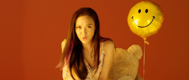 Video Reference: yellow, facial expression, smile, emotion, happiness, girl, computer wallpaper, fun, Person