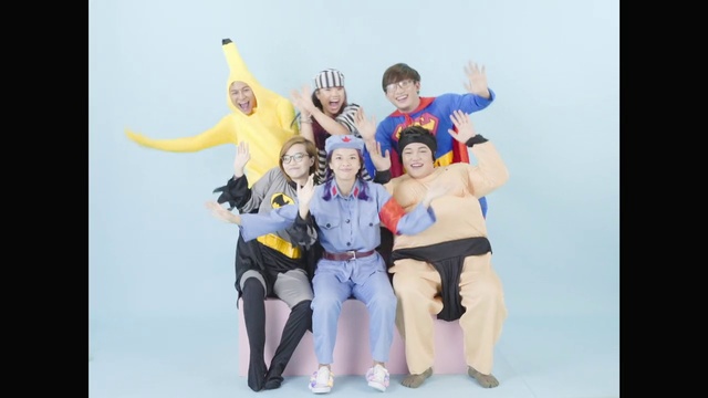 Video Reference: Social group, People, Photograph, Fun, Youth, Snapshot, Photography, Friendship, Costume, Happy