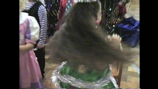 Video Reference: Fictional character, Long hair, Art, Sculpture