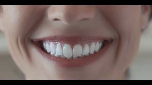 Video Reference: Tooth, Face, Lip, Skin, Smile, Jaw, Nose, Mouth, Facial expression, Chin