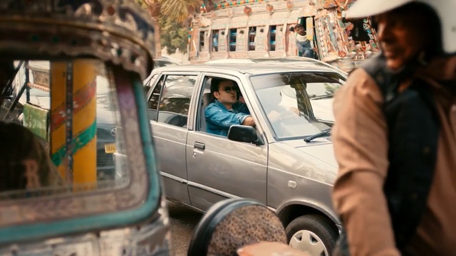 Video Reference: car, vehicle, motor vehicle, mode of transport, transport, city car, street, family car, compact car, road