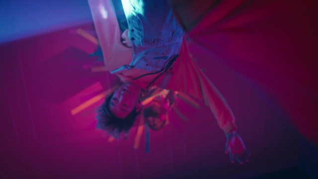 Video Reference: Pink, Red, Purple, Magenta, Light, Violet, Sky, Graphic design, Graphics, Performance