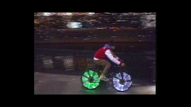 Video Reference: Unicycle, Vehicle, Bicycle, Bicycle wheel, Bicycle accessory, Wheel, Spoke, Cycling, Automotive wheel system, Sports equipment