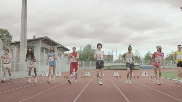 Video Reference: runner, athlete, contestant, sport, person, competition, exercise