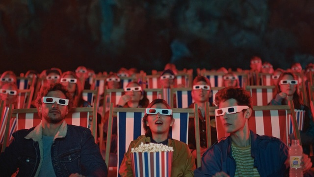 Video Reference: red, crowd, product, audience, fête, fun, performance, world, Person