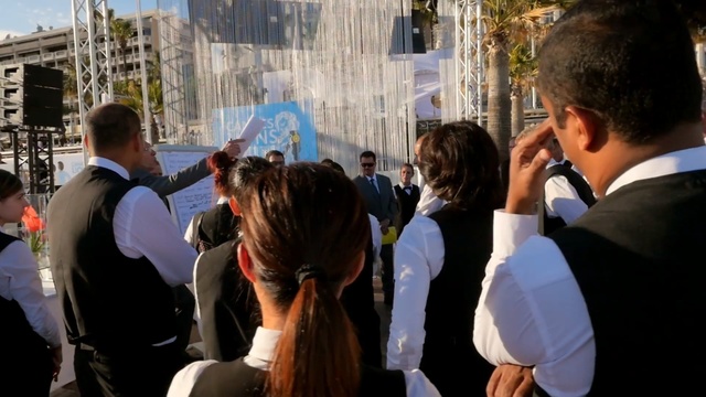 Video Reference: crowd, event, tourism, city, Person