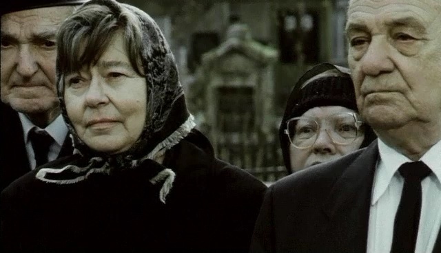 Video Reference: old people, old man, people, man, woman, glasses, cemetery, sad, serious, Person