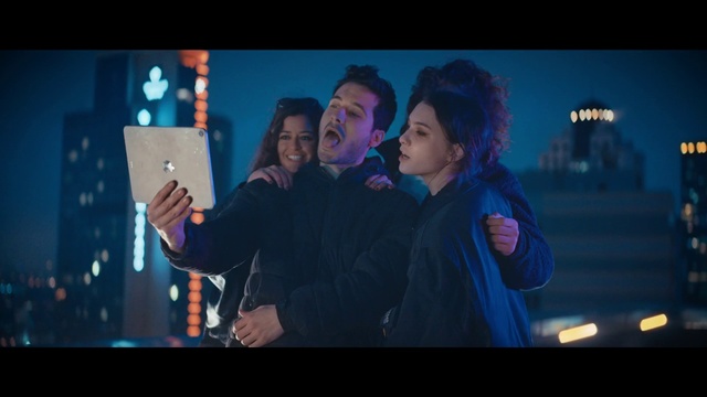 Video Reference: Fun, Photography, Event, Scene, Night, Performance, Flash photography, Screenshot, Selfie