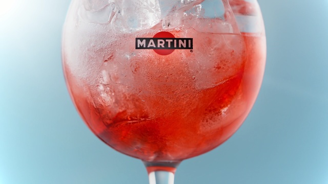 Video Reference: Drink, Cocktail, Non-alcoholic beverage, Woo woo, Alcoholic beverage, Spritzer, Daiquiri, Wine cocktail, Punch, Distilled beverage