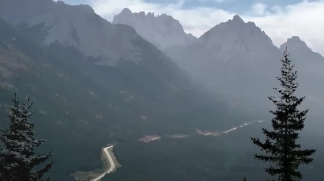 Video Reference: Mountainous landforms, Mountain, Highland, Mountain range, Nature, Hill station, Sky, Atmospheric phenomenon, Wilderness, Ridge