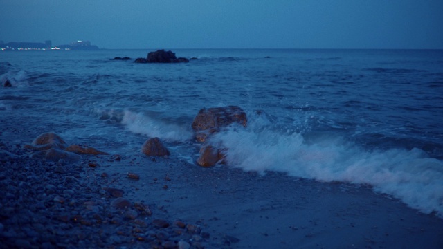 Video Reference: Body of water, Sea, Blue, Sky, Wave, Ocean, Water, Wind wave, Coast, Shore