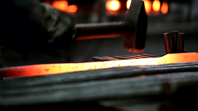 Video Reference: Heat, Metal