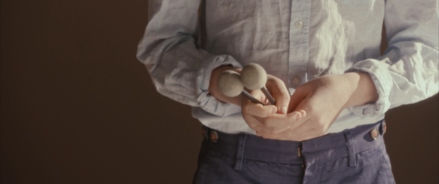 Video Reference: Arm, Hand, Abdomen, Elbow, Joint, Human body, Finger, Trunk, Stomach, Gesture