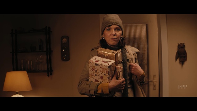 Video Reference: Sitting, Human, Eye, Screenshot, Fun, Mouth, Photography, Facial hair, Portrait, Art, Person