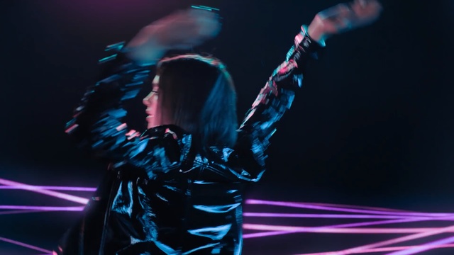 Video Reference: Performance, Entertainment, Performing arts, Music artist, Stage, Light, Concert, Musician, Purple, Event