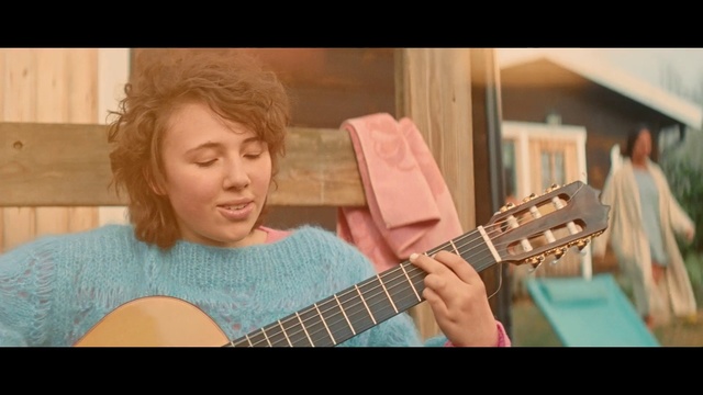 Video Reference: Guitar, Musical instrument, String instrument, String instrument, Plucked string instruments, Music, Acoustic guitar, Guitarist, Musician, String instrument accessory, Person