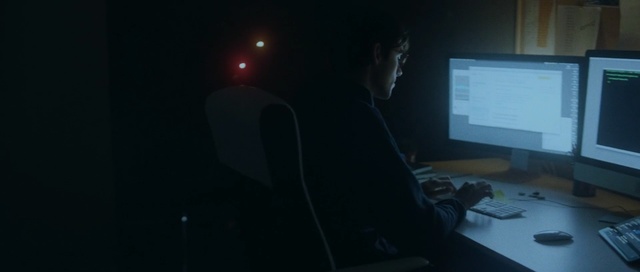 Video Reference: Black, Darkness, Light, Lighting, Snapshot, Display device, Night, Technology, Photography, Atmosphere