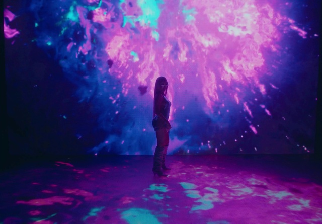 Video Reference: Purple, Violet, Light, Pink, Magenta, Performance art, Event, Space, Nightclub, Visual effect lighting