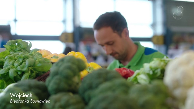 Video Reference: Local food, Natural foods, Leaf vegetable, Cruciferous vegetables, Vegetable, Food, Plant, Broccoli, Whole food, Greengrocer