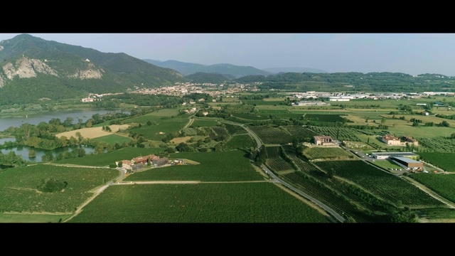 Video Reference: Aerial photography, Birds-eye view, Land lot, Rural area, Plain, Photography, Landscape, Hill, Highland, Grassland