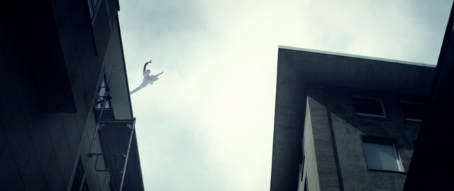 Video Reference: Sky, Daytime, Blue, Architecture, Atmosphere, Urban area, Facade, Cloud, Photography, Roof