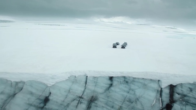 Video Reference: Sky, Ice, Natural environment, Arctic, Winter, Atmospheric phenomenon, Freezing, Ice cap, Snow, Geological phenomenon