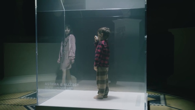 Video Reference: fashion, darkness, glass, display window, scene