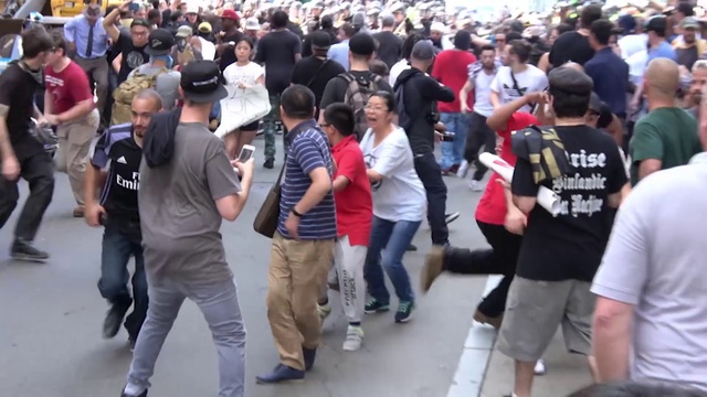 Video Reference: People, Crowd, Event, Pedestrian