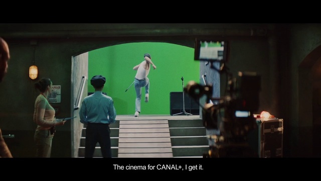 Video Reference: Green, Performance, Stage, Photography, Performing arts, Film studio, Talent show, Performance art